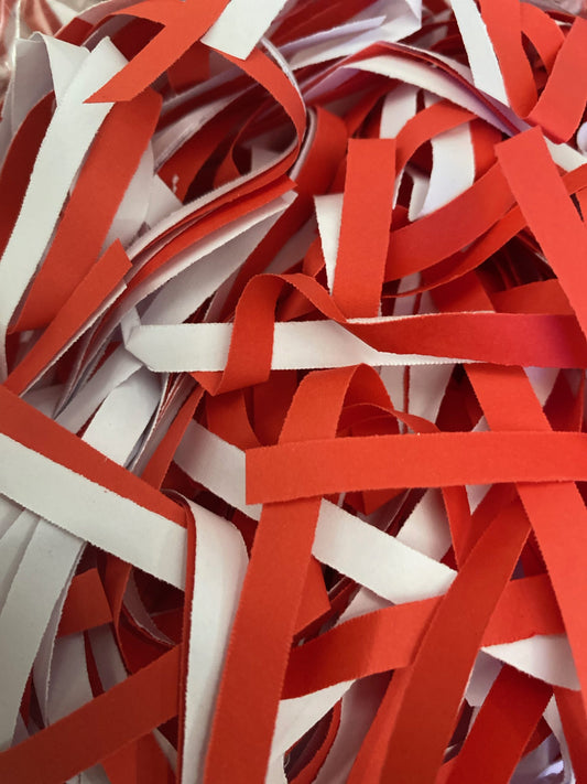 Red & White Shredded Paper (90 grams)